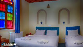 نمای داخلی اتاق هتل سنتی درباری - شیراز